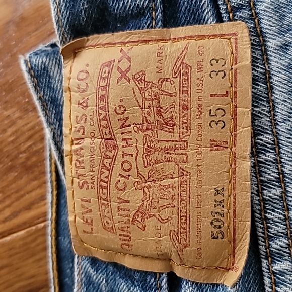 Vintage Levis 501 Button Fly Jean - Picture 4 of 13